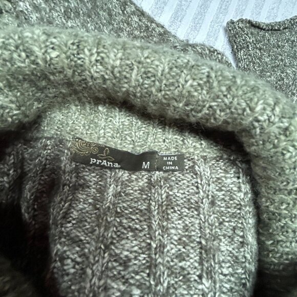 PrAna Womens Soft Angelica Duster Cardigan Sweater Medium Knit Gray Button Front - Picture 3 of 8